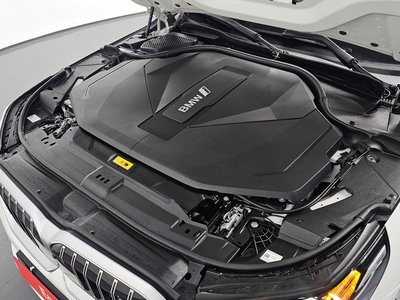 BMW I5 - 7