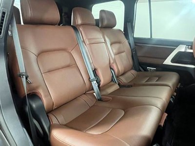 صورة 6 لـ 2015 Toyota LAND CRUISER 200