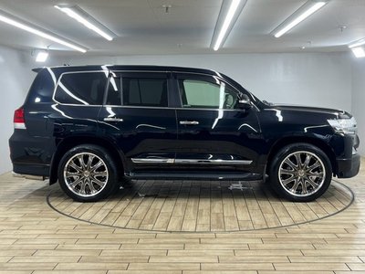 صورة مصغرة 64 لـ 2015 Toyota LAND CRUISER 200
