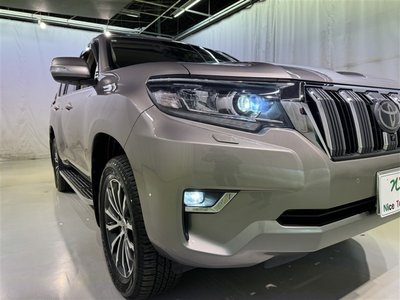 TOYOTA LAND CRUISER PRADO - 8