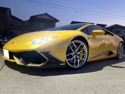 LAMBORGHINI HURACAN