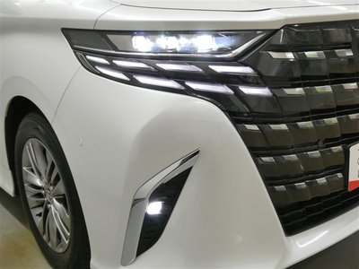 TOYOTA ALPHARD - 9