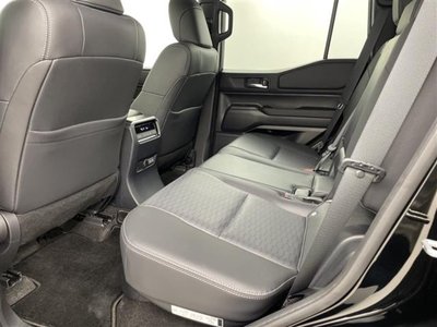 صورة مصغرة 29 لـ 2024 Toyota LAND CRUISER 250