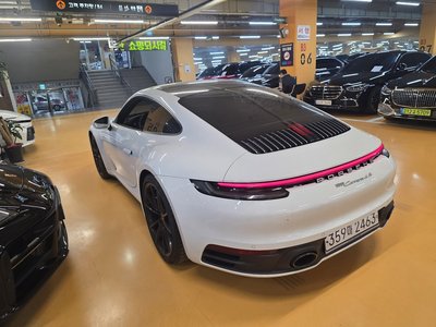 PORSCHE 911 - 9