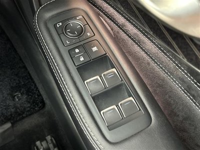 2017 Lexus LS — миниатюра 40