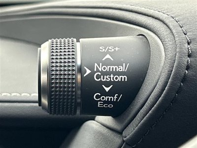 2017 Lexus LS — миниатюра 33
