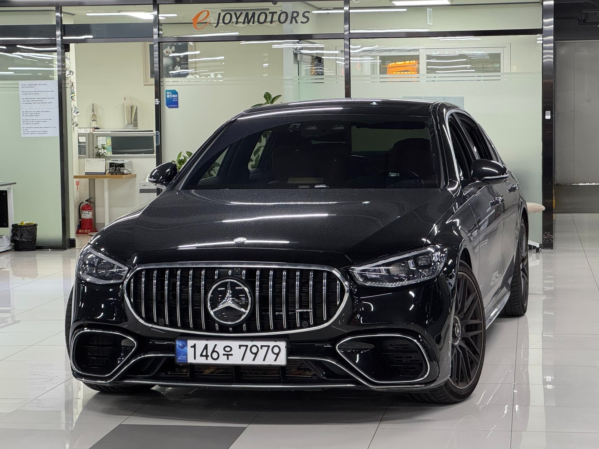 MERCEDES-BENZ S-CLASS - View 1