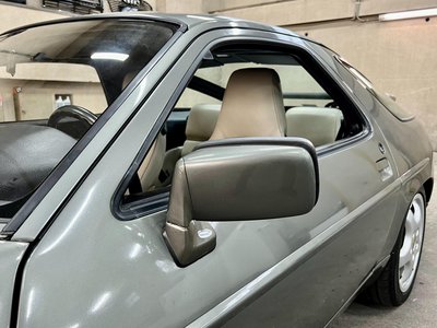 صورة مصغرة 55 لـ 1987 Porsche 928