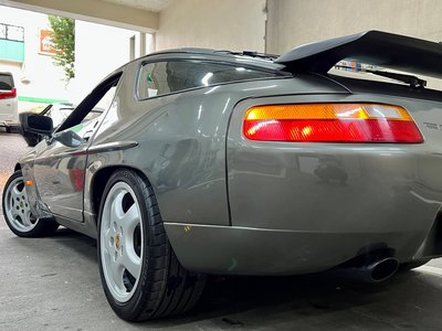 صورة مصغرة 47 لـ 1987 Porsche 928