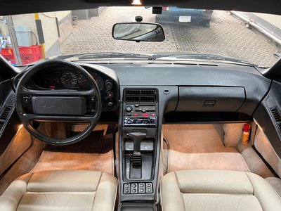 صورة 9 لـ 1987 Porsche 928