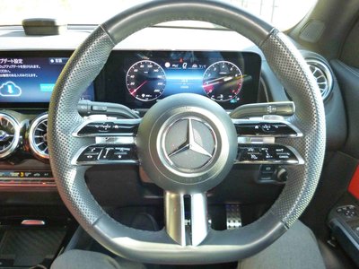 MERCEDES-BENZ GLB - 10