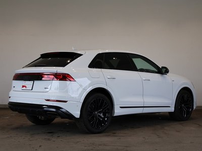 2025 AUDI Q8 photo 5