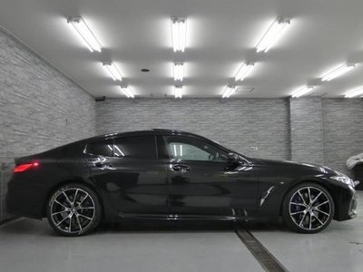 BMW 8 SERIES - 8