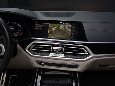 2022 BMW X7 — миниатюра 20