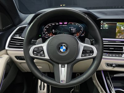 2022 BMW X7 — миниатюра 19