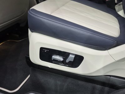 2022 BMW X7 — миниатюра 31
