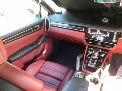 PORSCHE CAYENNE COUPE - 9