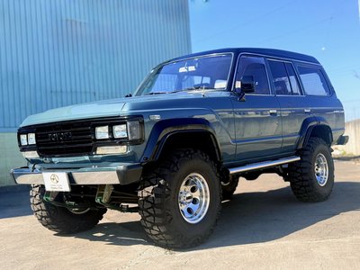 TOYOTA LAND CRUISER 60 - 3