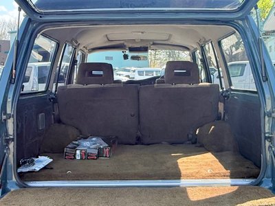 TOYOTA LAND CRUISER 60 - 8