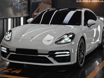 2018 Porsche PANAMERA 照片 1