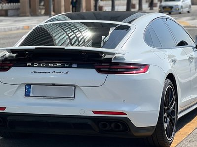 2018 Porsche PANAMERA 照片 4