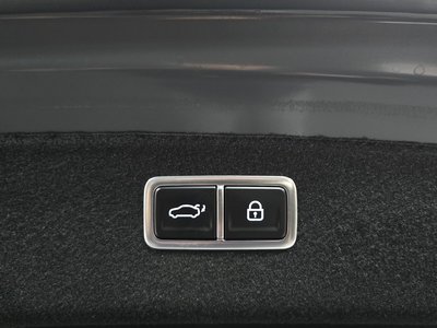 2024 Genesis G80 (RG3) thumbnail 16