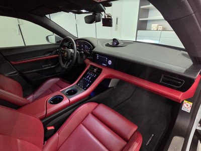 PORSCHE TAYCAN - 9