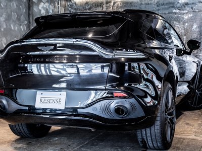 ASTON MARTIN DBX - 3