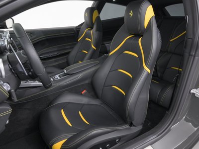 2019 Ferrari GTC4 LUSSO photo 4