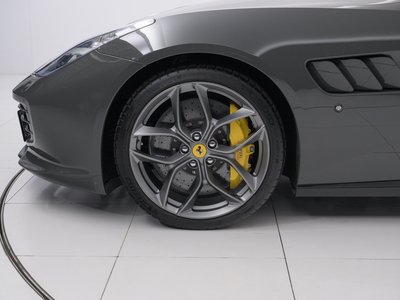 2019 Ferrari GTC4 LUSSO thumbnail 16
