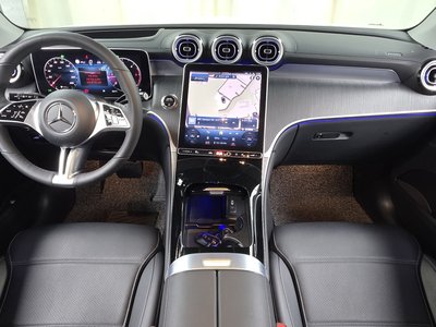 صورة 5 لـ 2023 Mercedes-BENZ GLC