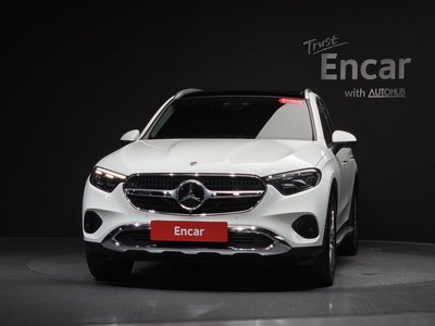 صورة 3 لـ 2023 Mercedes-BENZ GLC