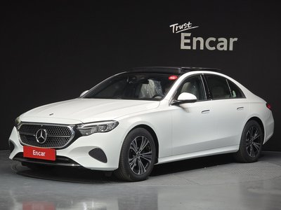 MERCEDES-BENZ E-CLASS - 1