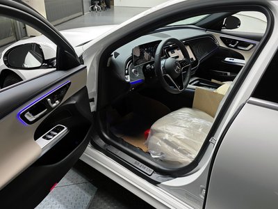 MERCEDES-BENZ E-CLASS - 10