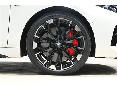 2025 BMW 1 SERIES photo 9