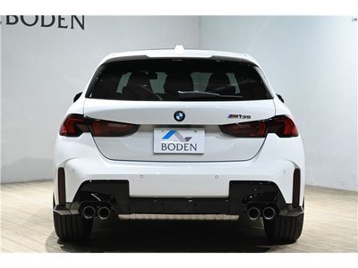 2025 BMW 1 SERIES photo 6