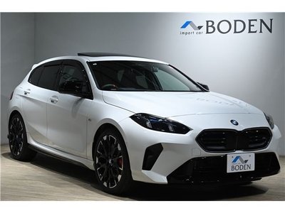 2025 BMW 1 SERIES photo 1