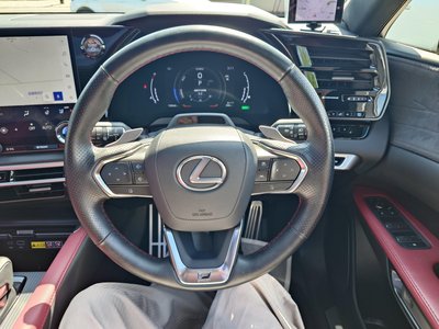 صورة مصغرة 14 لـ 2023 Lexus RX