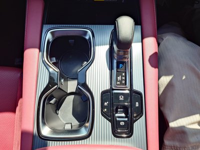 صورة مصغرة 18 لـ 2023 Lexus RX