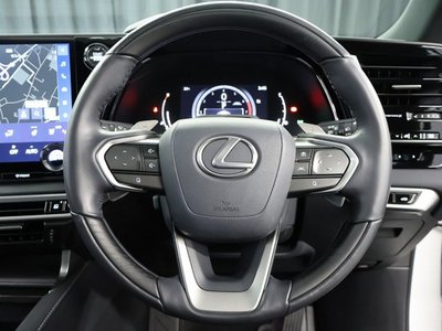 LEXUS RX - 9