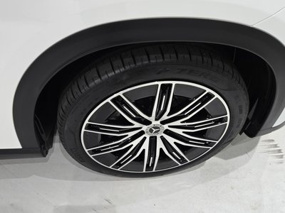 MERCEDES-BENZ EQE - 6