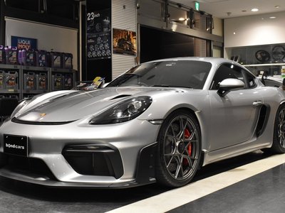 PORSCHE 718 CAYMAN