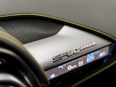 2022 Ferrari SF90 STRADALE thumbnail 28