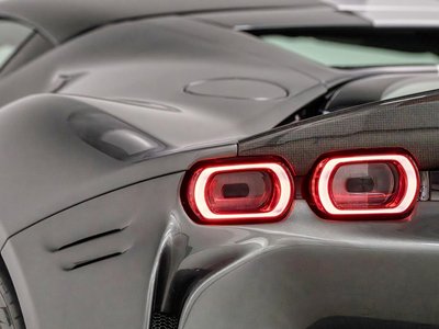 2022 Ferrari SF90 STRADALE thumbnail 24