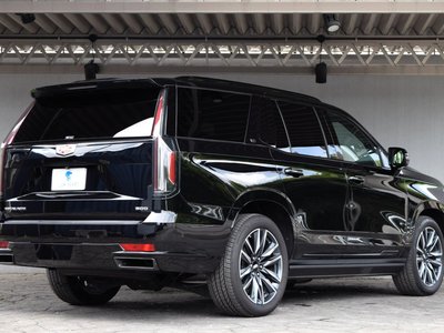 صورة 9 لـ 2022 Cadillac ESCALADE