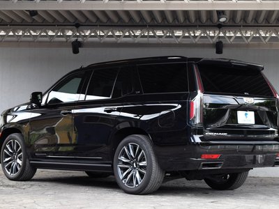 صورة 10 لـ 2022 Cadillac ESCALADE