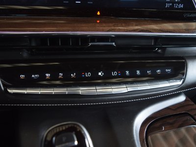 2022 Cadillac ESCALADE photo 17
