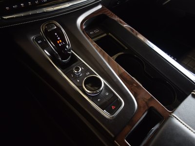 2022 Cadillac ESCALADE photo 19