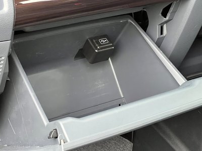 صورة مصغرة 32 لـ 2024 Toyota LAND CRUISER 70