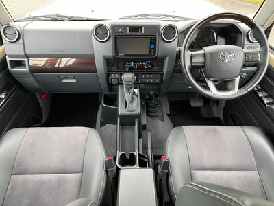 صورة مصغرة 17 لـ 2024 Toyota LAND CRUISER 70